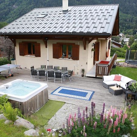 Chamonix Large Chalet, Sleeps 12, 200M2, 5 Bedroom, 4 Bathroom, Garden, Jacuzzi, Sauna エクステリア 写真