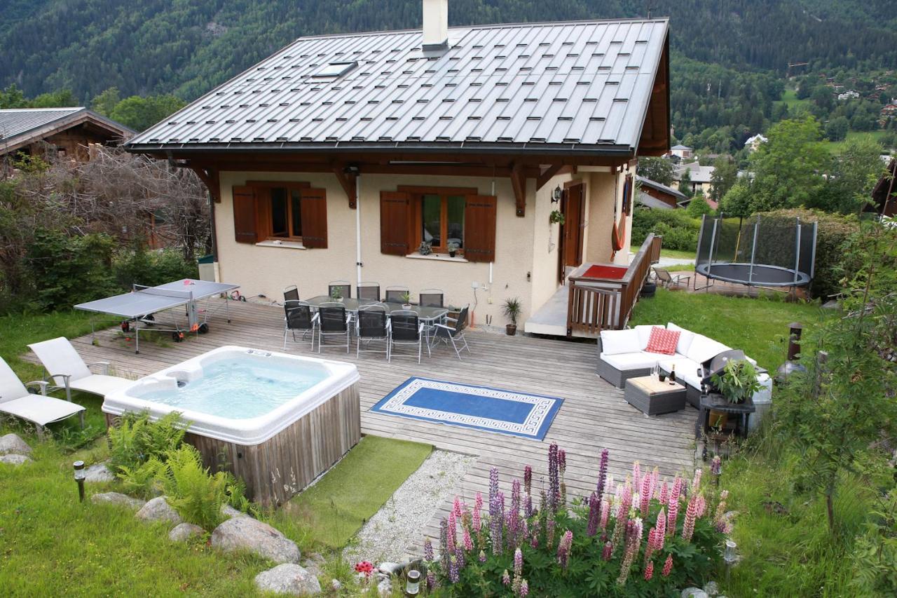 Chamonix Large Chalet, Sleeps 12, 200M2, 5 Bedroom, 4 Bathroom, Garden, Jacuzzi, Sauna エクステリア 写真