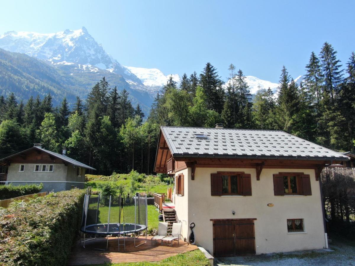 Chamonix Large Chalet, Sleeps 12, 200M2, 5 Bedroom, 4 Bathroom, Garden, Jacuzzi, Sauna エクステリア 写真